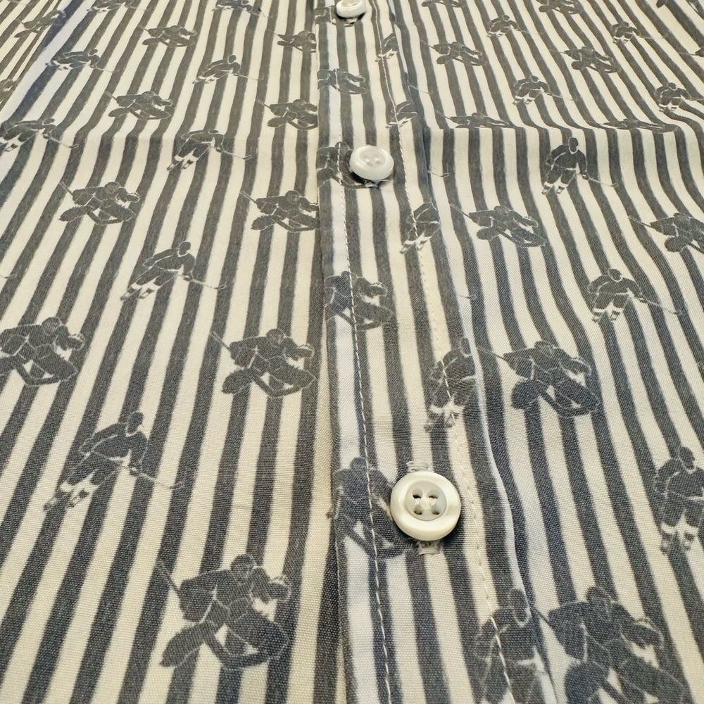 Chalktalk Sports Hockey Short Sleeve Stretch Collared Button Shirt Men’s M NWOT - Picture 9 of 11